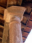 Detalle arquitectónico en la ermita de la Inmaculada Concepción en Puebla de San Miguel (2006).