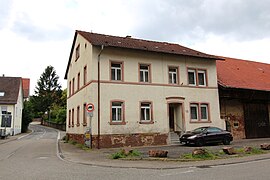 Bauerngehöft aus dem 19. Jh., Hauptstraße 15