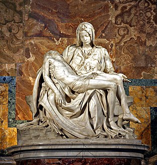 Statue de Marie tenant sur ses genoux le corps du Christ descendu de la Croix avant sa mise au tombeau