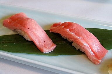 Chūtoro (medium fatty toro)