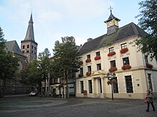 Tönisvorst, Rathausplatz.jpg