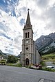 L’église Saint-Michel-et-Saint-Mammès, près du bourg.