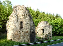 Ruins of the late-Gothic chapel of St. Mary, near Reynhardeshagen, west of Adelebsen.