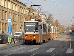 12M villamos a Lehel utca / Dózsa György út megállóhelyen