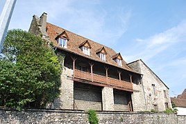 La maison Batcave, maison médiévale.