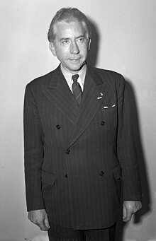 JP Getty,1944.jpg