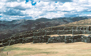 İnka kalesi Sacsayhuaman