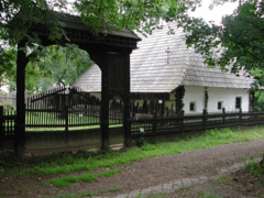 A "Székely gate"