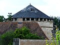 L'ancien pigeonnier du château.