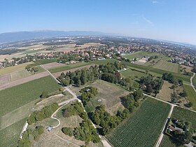 Vue aérienne du signal de Bernex en direction de Genève.