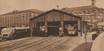 Centre de Paris-Bercy avec autorails Bugatti et Renault.