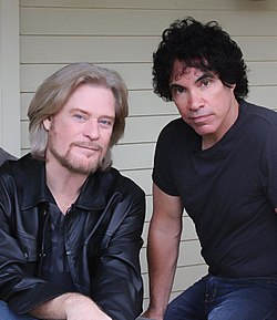 Daryl Hall ja John Oates vuonna 2008