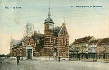 Carte postale, vue du bâtiment de la gare de Hal vers 1900