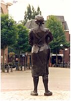 Kaasboerin (1988), t.g.v. opening winkelcentrum "Nieuwe Markt", Gouda