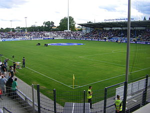 Innenraum des Frankfurter Volksbank Stadions am Tag der Neueröffnung (Juli 2009)