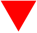 un triangolo di colore rosso, rot[1][22], identificava i prigionieri politici, politischer Vorbeugungshäftling[23], arrestati per "fermo protettivo", Schutzhaft[24], un pretesto per internare gli oppositori al nazionalsocialismo[25]. Erano denominati Roter secondo la lingua del lager di Mauthausen[3]. Identificava, fra gli altri, i massoni[26] e gli oppositori antinazisti o considerati tali[27][28][29].