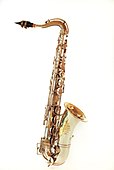 Saxòfon tenor, Adolphe Sax, París