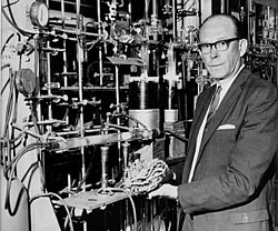 Willard Libby in Lab.jpg