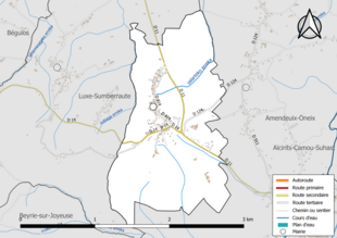 Carte en couleur présentant le réseau hydrographique de la commune