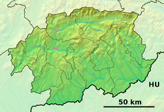 Mapa konturowa kraju bańskobystrzyckiego, u góry nieco na lewo znajduje się punkt z opisem „źródło”, natomiast blisko centrum na lewo u góry znajduje się punkt z opisem „ujście”