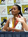 Erika Alexander interpreta Carol Larabee