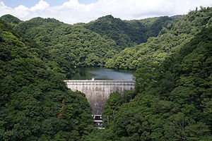 布引五本松ダム