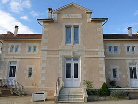 The town hall in Orignolles