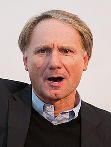 Dan Brown vào năm 2015