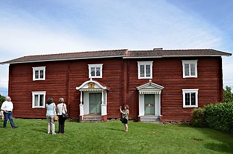 Den östra flygelns två byggnader