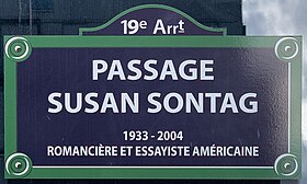 Voir la plaque.