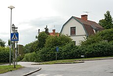 Korsningen Växlarevägen/Schultzvägen 2011.