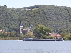 L'Isle (vue sur la chapelle Notre-Dame-de-l' Isle).