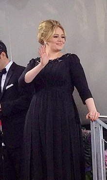 Photographie de la chanteuse Adele, en 2013