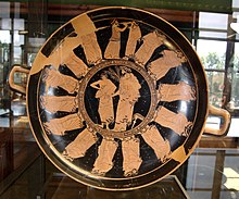 Grecia, Attica, Pittore di Trittolemo, kylix a figure rosse con il Festino di Apaturia (480 a.C. circa), Louvre