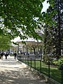 Le boulodrome et le kiosque à musique.