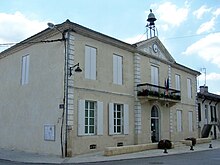 Castets-en-Dorthe Mairie.jpg