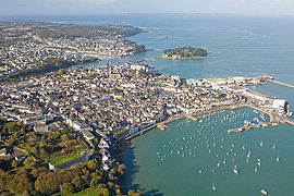 Douarnenez gwelet eus an oabl, Enez Tristan en diadreñv