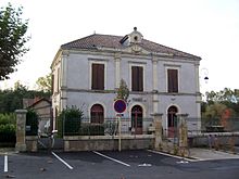 Villefranche-du-Queyran Mairie.jpg