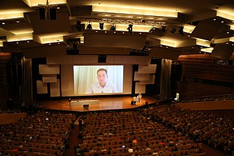 Glenn Greenwald hält die Keynote des 30C3 (Dez. 2013)