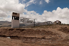 Cartell de benvinguda a Gorno-Badakhxan