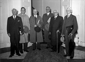 De ministers van het aantredende kabinet-Colijn V één dag voor de beëdiging op 24 juli 1939