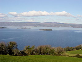 kijkend naar County Clare vanaf County Tipperary