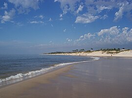 Blick nach Westen am Strand von Parque del Plata