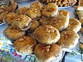 Pastilla, plat sucré ou salé fait de viande enrobée avec de la pâte, qui est aussi considéré comme une pâtisserie