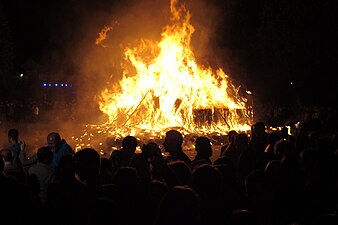 Boutage de Feu à la Place Nervienne, Mons.