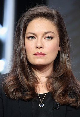 Alexa Davalos, 2016