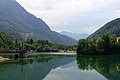 Blick von der Dammkrone über den See