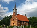 Kirche mit Friedhof