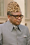 Zaire-Präsident Mobutu mit Leopardenmütze (1983)