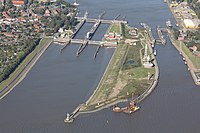 Leitwerke am Nord-Ostsee-Kanal in Brunsbüttel